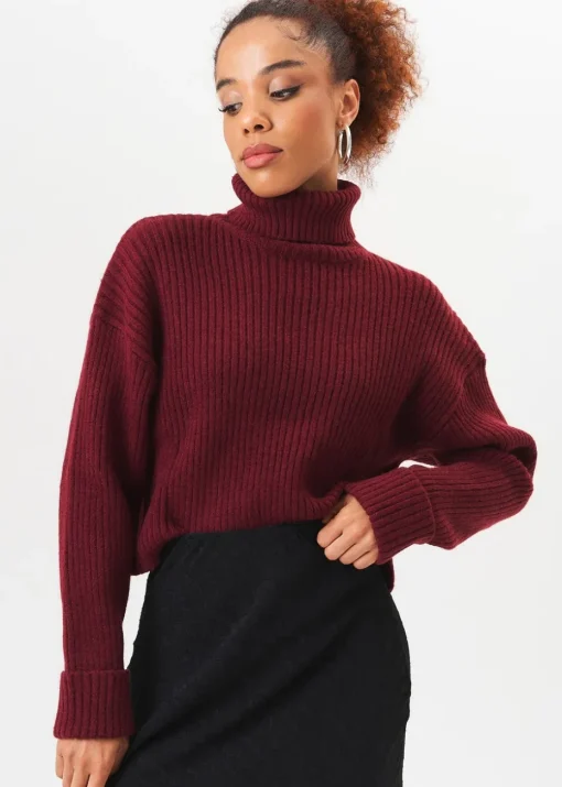 Gini London Burgundy High Neck Chunky Knit Crop Jumper