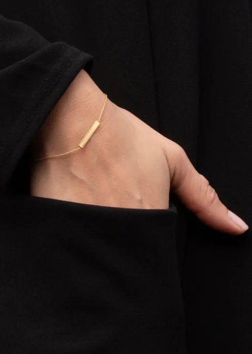 Golden Moments 9ct Yellow Gold 3mm x 20mm HorizontalBar Adjustable Bracelet