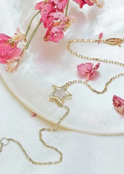 Golden Moments 9ct Yellow Gold Mother of Pearl Star Bracelet
