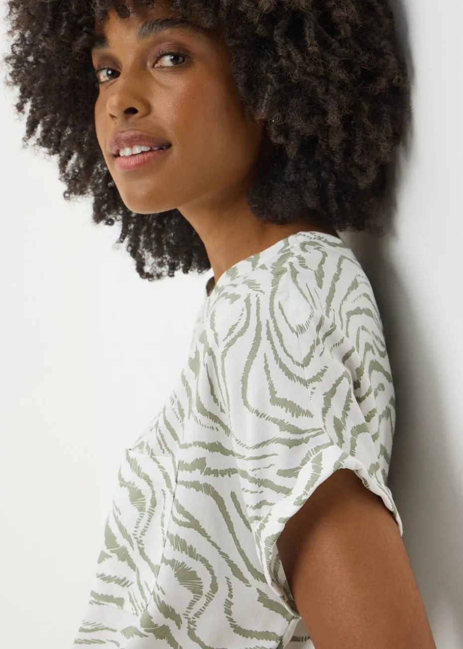 Green Zebra Print Pocket Box Top