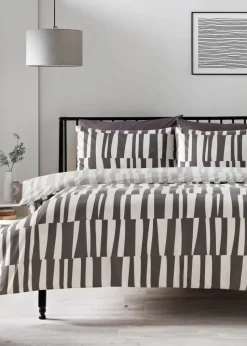 Grey Linear Geometric Duvet Set