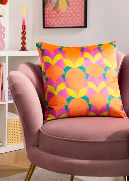 Heya Home Raeya Velvet Filled Cushion (45cm x 45cm x 8cm)