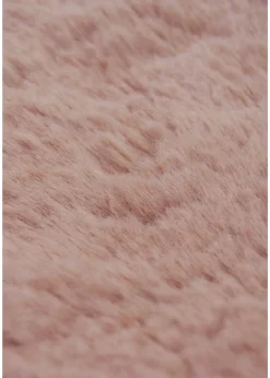 Homemaker Blush Luxury Fur Quad Rug