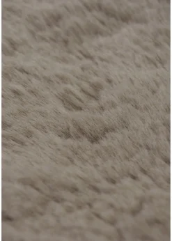 Homemaker Natural Luxury Fur Single Rug