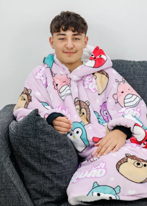 HUGZEE Squishmallows Bright Hooded Wearable Throw