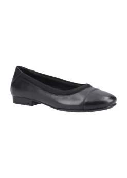 Hush Puppies Girls Black Emma Senior School Shoes (Older 3-5)