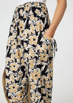 Izabel London Black Floral Tassel Tie Pocket Harem Pants