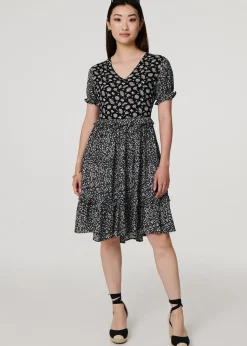 Izabel London Black Floral Short Sleeve Tiered Skater Dress