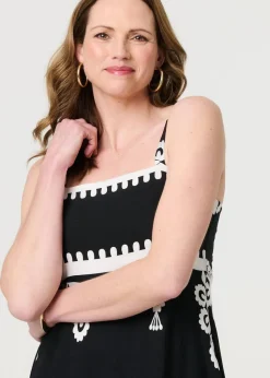 Izabel London Black Ikat Print Sleeveless A-Line Maxi Dress