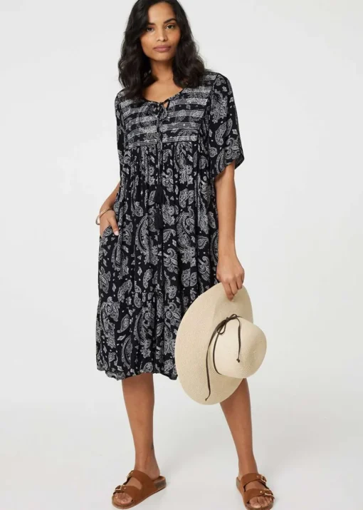 Izabel London Black/White Paisley Print Keyhole Neck Relaxed Dress