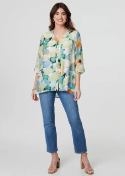 Izabel London Green Printed Curved Hem 3/4 Sleeve Blouse