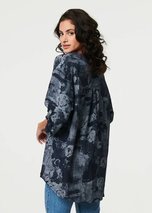 Izabel London Navy Floral 3/4 Sleeve Relaxed Blouse