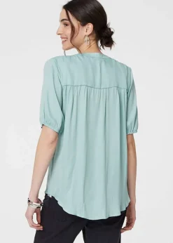 Izabel London Sage Plain V-Neck Puff 1/2 Sleeve Shirt