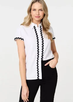 Izabel London White Zig Zag Trim Short Sleeve Shirt