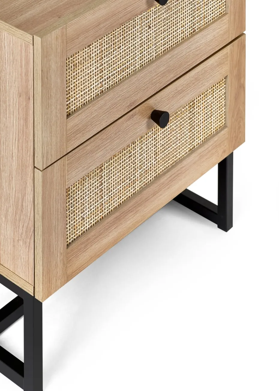 Julian Bowen Brown Padstow 2 Drawer Bedside in Oak(55 x 50 x 30cm)