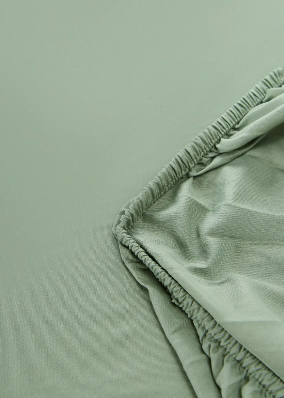 Light Green Super Soft Fitted Bed Sheet & Pillowcase Bundle