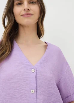 Lilac Airflow V Neck Shirt