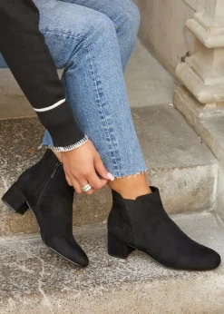 Linzi Manor Black Faux Suede Block Heeled Ankle Boot
