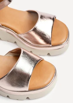 Linzi Nyla Pink Faux Leather Platform Cleated Sole Flatform Sandal