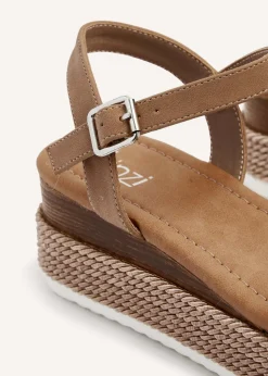Linzi Puglia Mocha Plaited Wedged Flatform