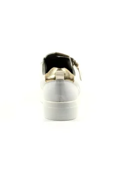 Lunar White Nia Trainer