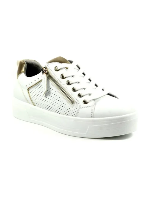 Lunar White Nia Trainer