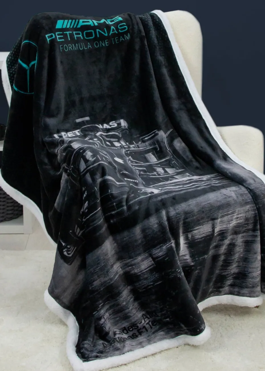 Mercedes Shadow Car Faux-Shearling Backed Fleece Formula 1 Blanket (100x150cm)