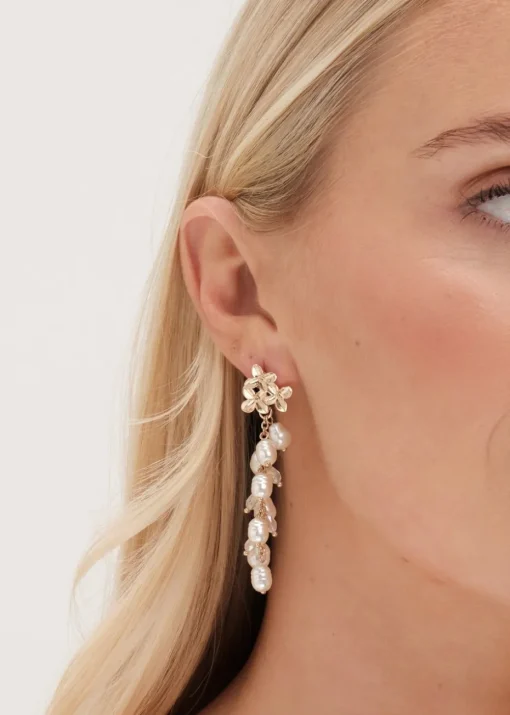 Mood Gold Triple Flower Pearl Cluster Drop Earrings