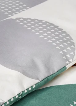 Multicoloured Geometric Pattern Duvet Set