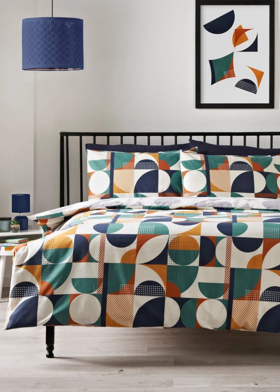 Multicoloured Geometric Pattern Duvet Set