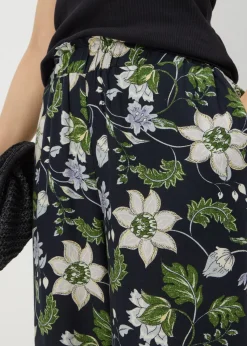Navy Floral Cropped Trousers