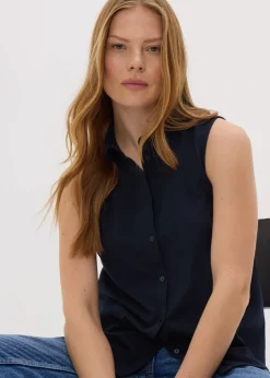 Navy Sleeveless Shirt