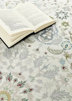 Origins Natural Washable Windsor Runner