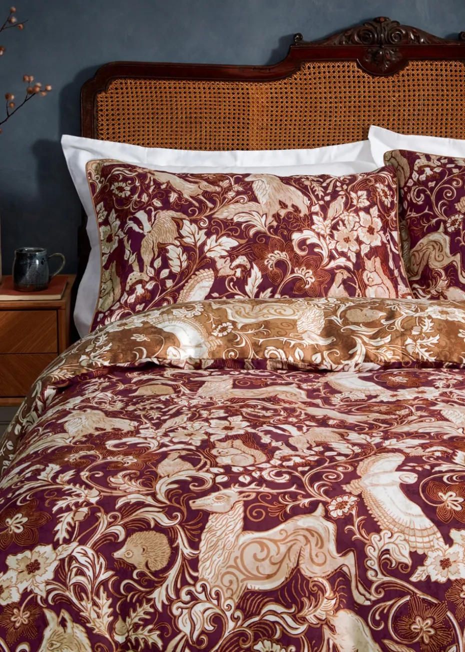 Paoletti Harewood British Animal 100% Cotton Duvet Cover Set Ruby