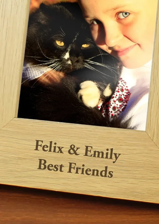 Personalised Memento Company Wood Oak Finish 6x4 Paw Prints Photo Frame