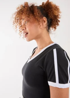 Pink Vanilla Black Contrast Piping Cropped T-Shirt