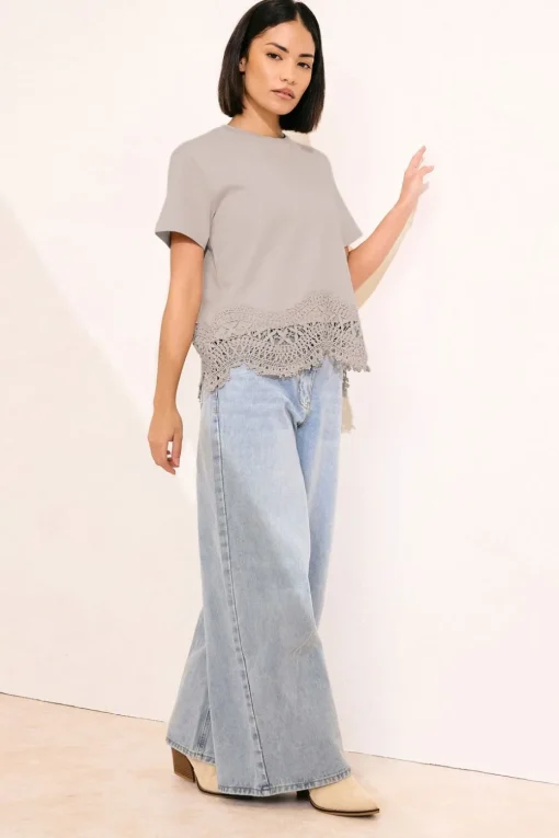 Pixiegirl Petite Stone Brown Crochet Hemline T-Shirt