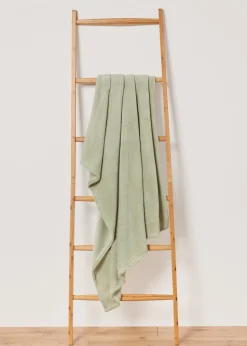 Plain Green Throw