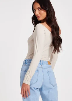 Quiz Cream Bardot Bodysuit