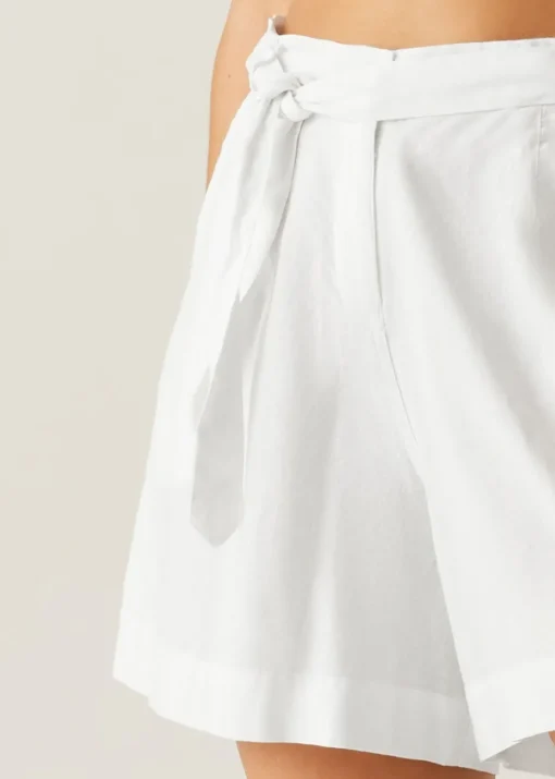 Regatta White Sabela II Shorts