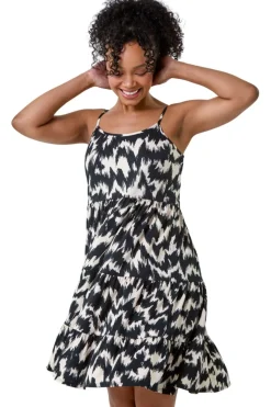 Roman Black Petite Abstract Print Tiered Stretch Dress