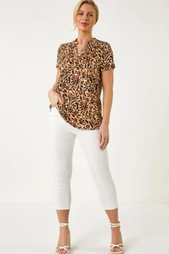 Roman Black Petite Floral Print V-Neck Stretch Top