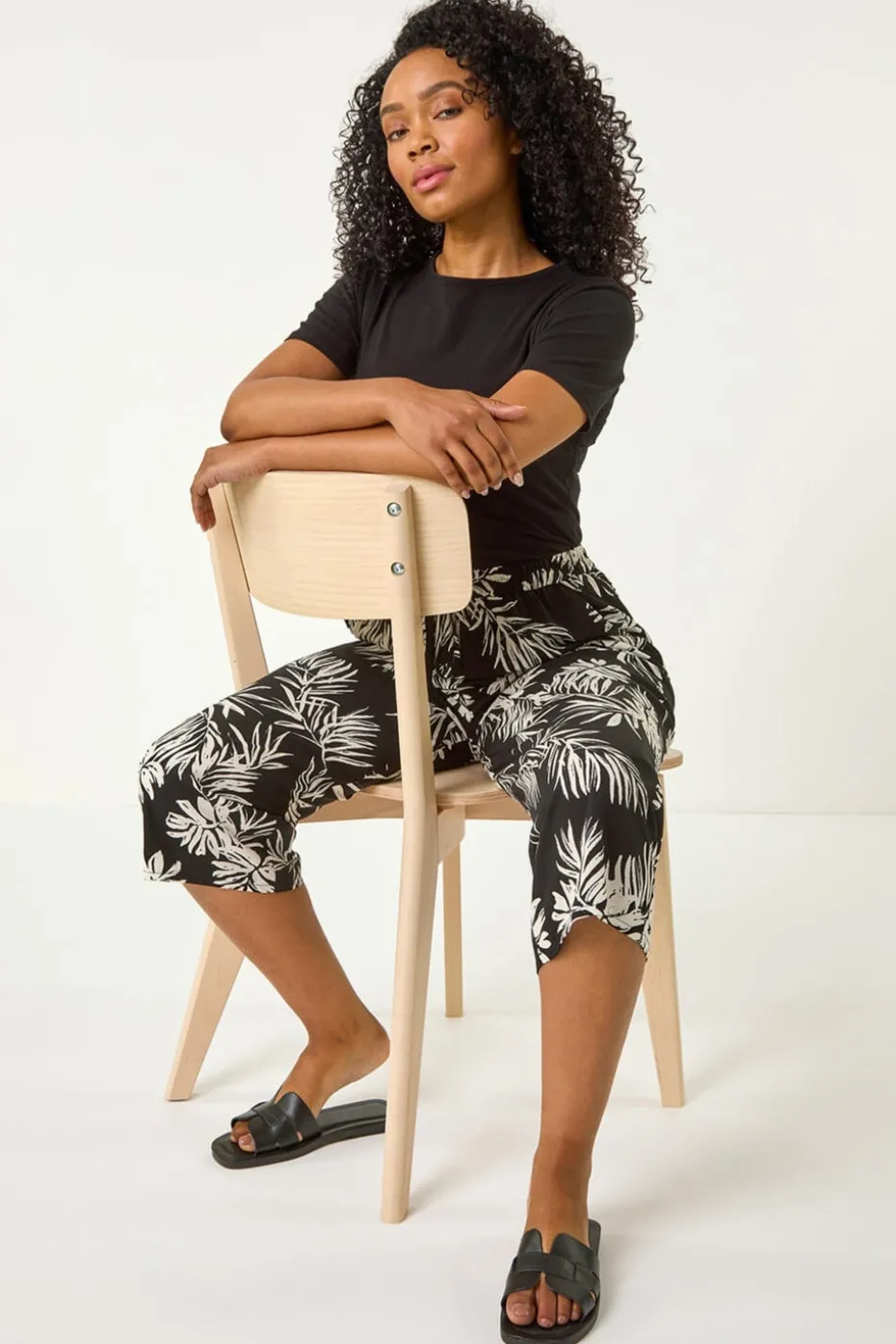 Roman Black Petite Tropical Cropped Trouser