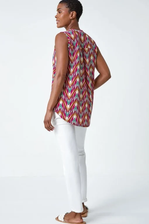 Roman Cerise Sleeveless V-Neck Floral Button Detail Top