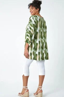 Roman Green Curve Dipped Hem Abstract Print Top