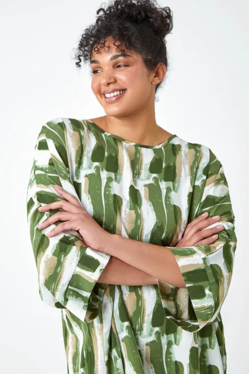Roman Green Curve Dipped Hem Abstract Print Top