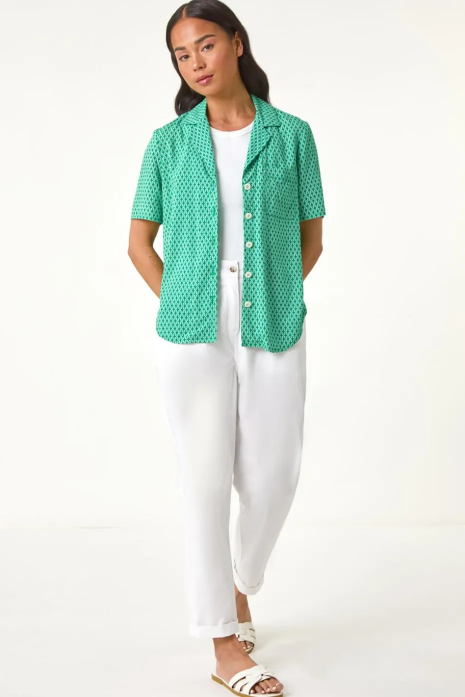 Roman Green Petite Geometric Buttoned Blouse