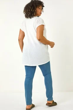 Roman Ivory Curve Crochet V-Neck Stretch Top