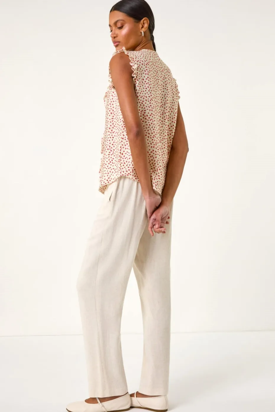 Roman Ivory Floral Print Ruffle Front Vest Top