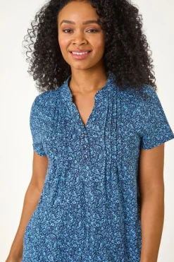 Roman Navy Petite Floral Print V-Neck Stretch Top